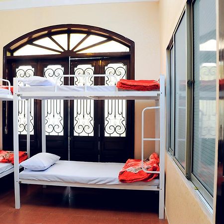 Queen Homestay Hue Exteriör bild