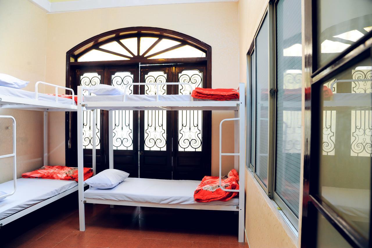 Queen Homestay Hue Exteriör bild